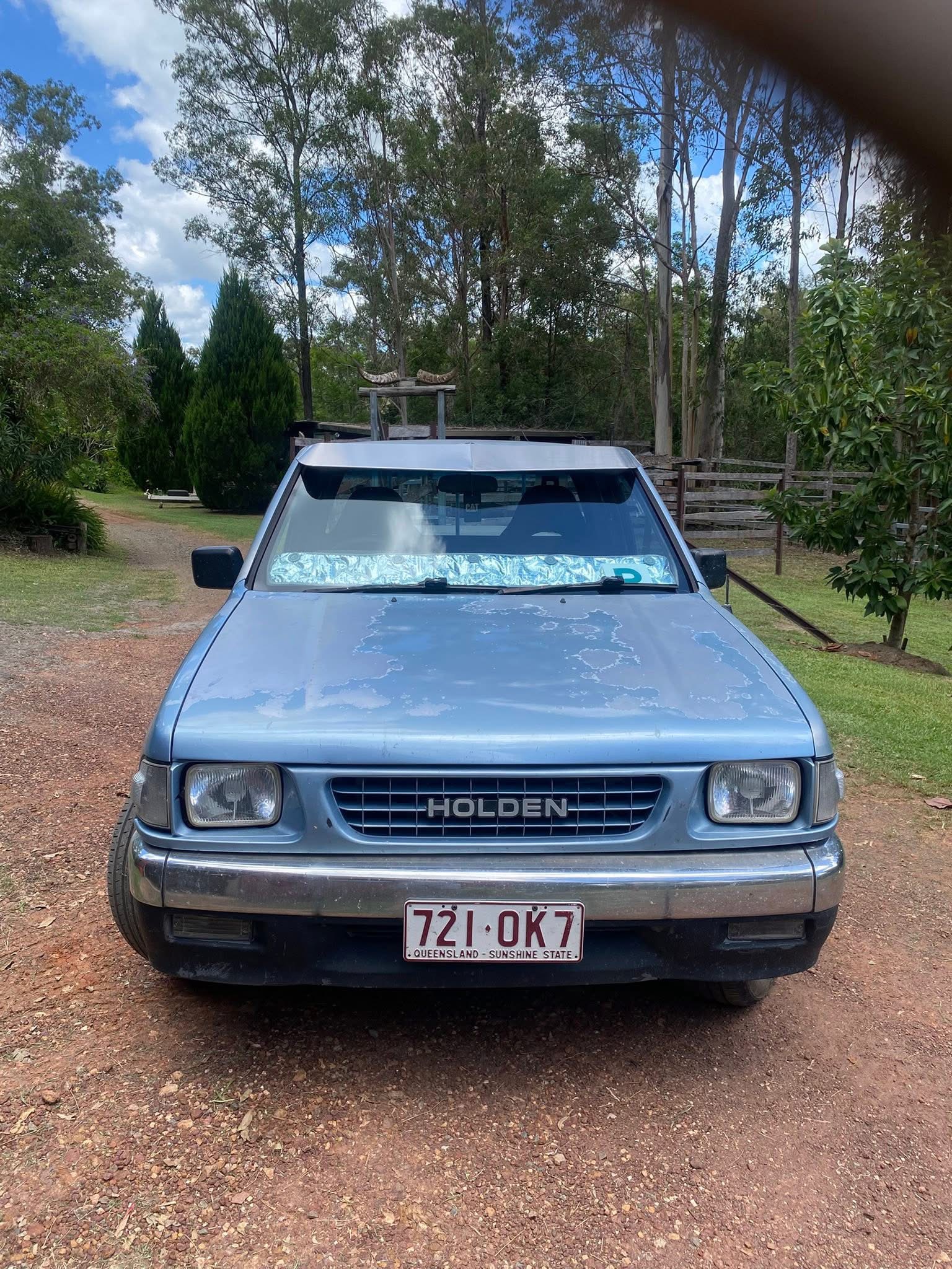 Holden Rodeo sun visor